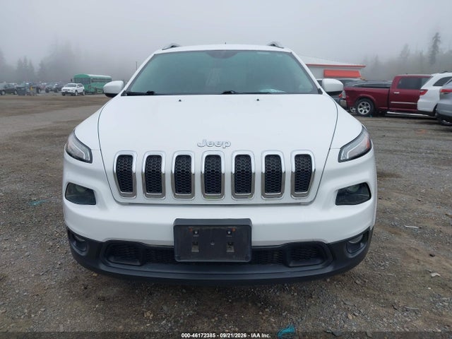 46172385 :رقم المزاد ، 1C4PJMCB8JD528654 vin ، 2018 Jeep Cherokee Latitude 4x4 مزاد بيع