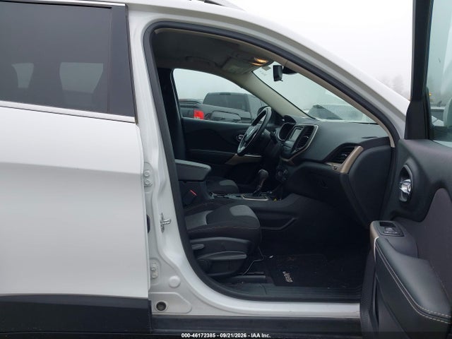 46172385 :رقم المزاد ، 1C4PJMCB8JD528654 vin ، 2018 Jeep Cherokee Latitude 4x4 مزاد بيع