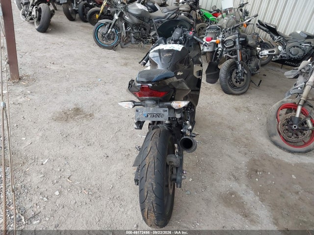 Продажа на аукционе авто 2022 Kawasaki Ex400, vin: JKAEXKG18NDAF2240, номер лота: 46172498