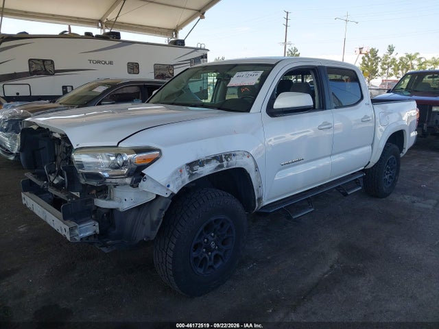 46172519 :رقم المزاد ، 5TFAX5GNXGX068175 vin ، 2016 Toyota Tacoma Sr5 مزاد بيع