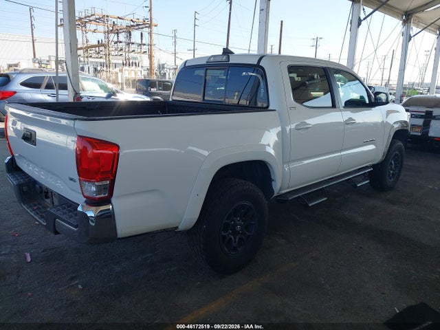 46172519 :رقم المزاد ، 5TFAX5GNXGX068175 vin ، 2016 Toyota Tacoma Sr5 مزاد بيع