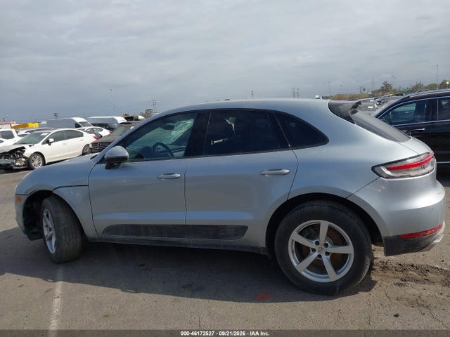 Porsche Macan 2021 WP1AA2A55MLB06650 Image 14