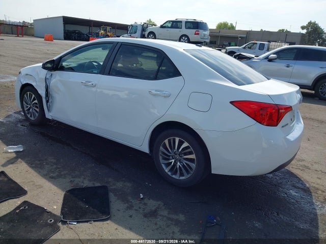 Toyota Corolla Xle 2017 2T1BURHE6HC960782 Image 3