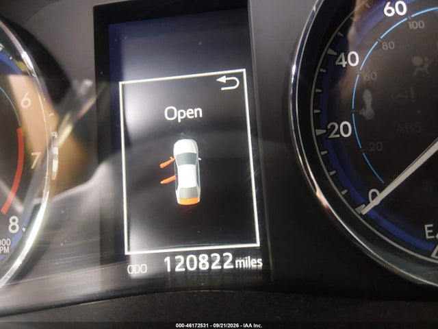 5YFBURHE0HP725181 Toyota COROLLA SE