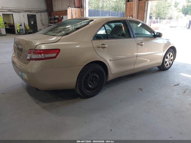 46172552 :رقم المزاد ، 4T4BF3EK4AR013557 vin ، 2010 Toyota Camry Le مزاد بيع