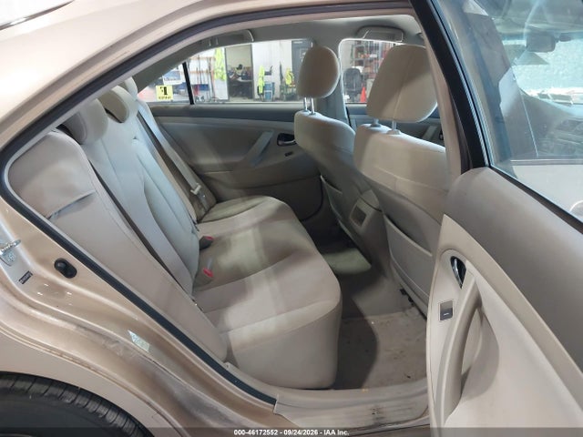 46172552 :رقم المزاد ، 4T4BF3EK4AR013557 vin ، 2010 Toyota Camry Le مزاد بيع