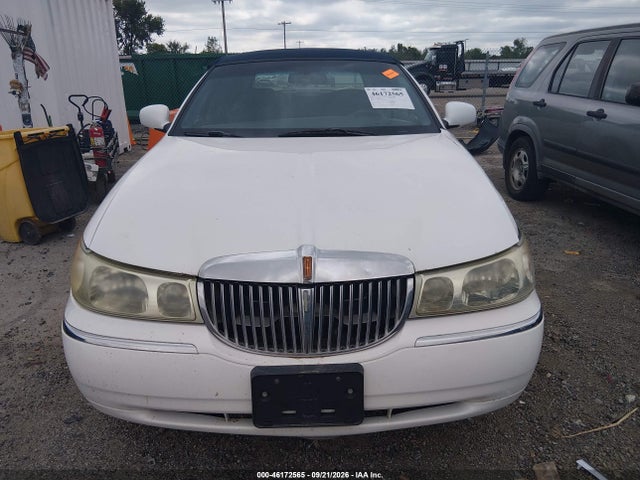Aukcja sprzedaży 1998 Lincoln Town Car Executive, vin: 1LNFM81W8WY657036, numer aukcji: 46172565