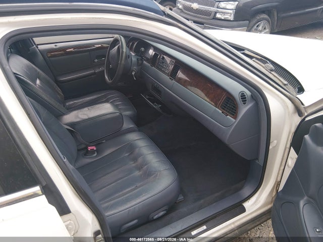 Aukcja sprzedaży 1998 Lincoln Town Car Executive, vin: 1LNFM81W8WY657036, numer aukcji: 46172565