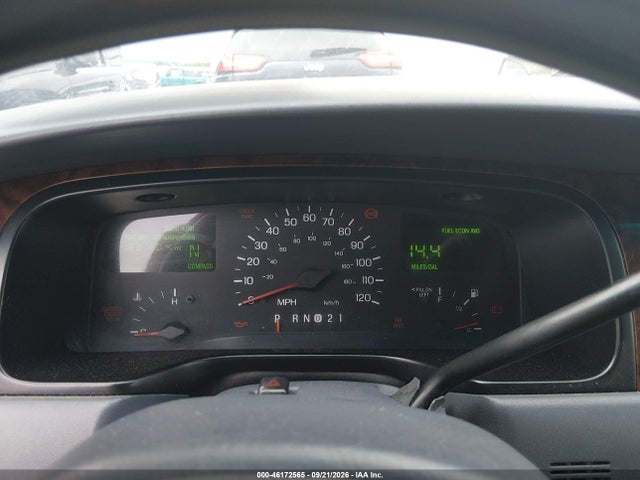 Aukcja sprzedaży 1998 Lincoln Town Car Executive, vin: 1LNFM81W8WY657036, numer aukcji: 46172565