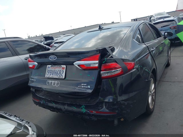 Ford Fusion Hybrid Se 2019 3FA6P0LU1KR104073 Image 16