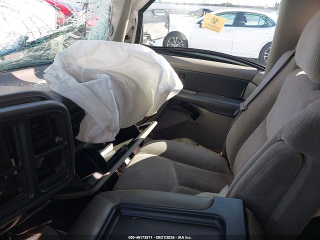 Aukcja sprzedaży 2003 Chevrolet Suburban 1500 Ls, vin: 3GNFK16T93G215461, numer aukcji: 46172571