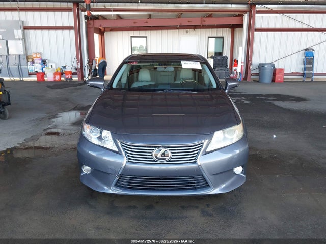2013 Lexus Es 350 მანქანა იყიდება აუქციონზე, vin: JTHBK1GG2D2057370, აუქციონის ნომერი: 46172578