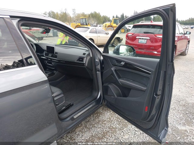 Продажа на аукционе авто 2018 Audi Q5 2.0t Premium/2.0t Tech Premium, vin: WA1CNAFY1J2145209, номер лота: 46172634