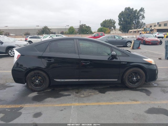 Toyota Prius Two 2015 JTDKN3DU4F1897271 Image 14