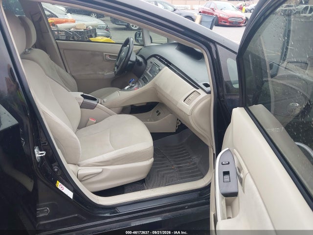 Toyota Prius Two 2015 JTDKN3DU4F1897271 Image 5