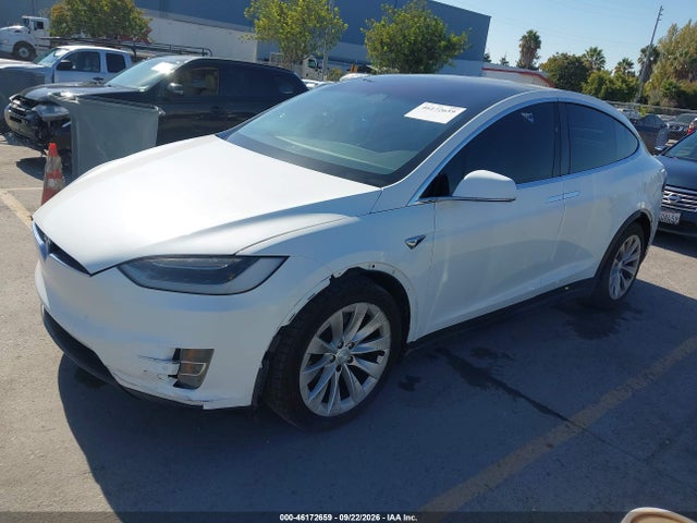 Продажа на аукционе авто 2017 Tesla Model X 100d/75d/90d, vin: 5YJXCBE20HF046095, номер лота: 46172659