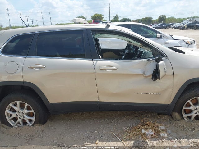 2015 Jeep Cherokee Latitude მანქანა იყიდება აუქციონზე, vin: 1C4PJMCS3FW502488, აუქციონის ნომერი: 46172679