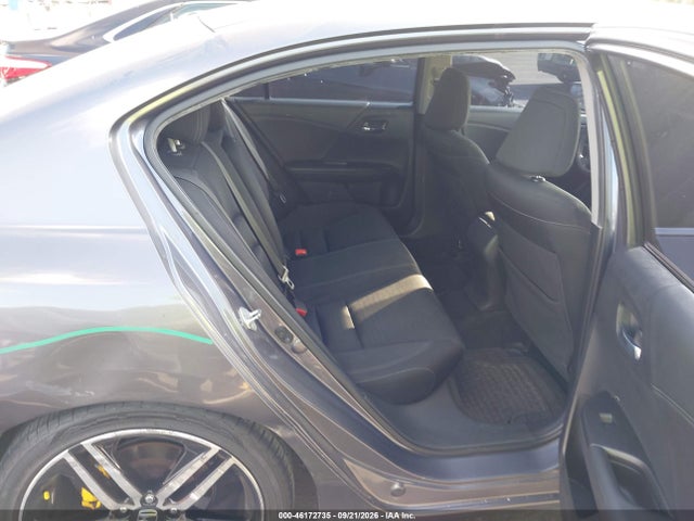 46172735 :رقم المزاد ، 1HGCR2E57FA217116 vin ، 2015 Honda Accord Sport مزاد بيع