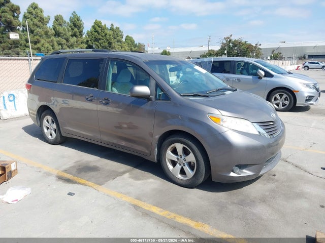 Продаж на аукціоні авто 2015 Toyota Sienna Le 8 Passenger, vin: 5TDKK3DC5FS641238, номер лоту: 46172759