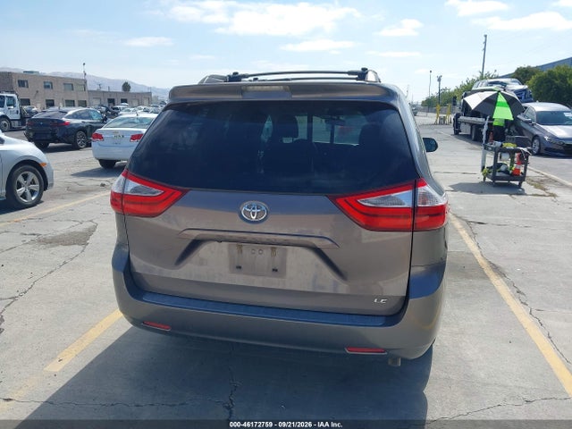 Продажа на аукционе авто 2015 Toyota Sienna Le 8 Passenger, vin: 5TDKK3DC5FS641238, номер лота: 46172759