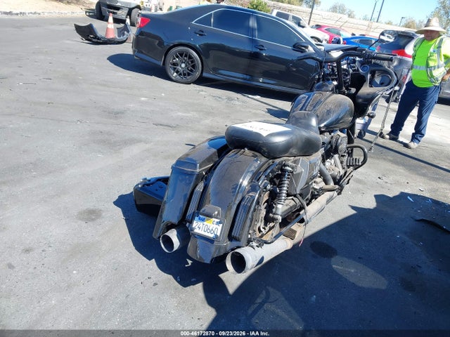 Harley-Davidson Road Glide 2022 TIN20630538042811 Image 4
