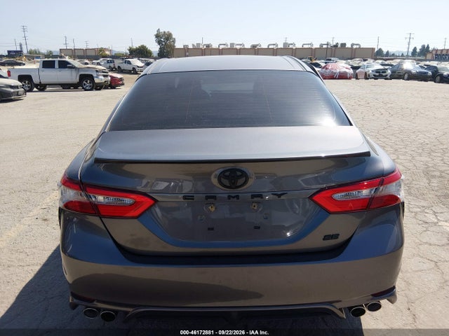 Продаж на аукціоні авто 2018 Toyota Camry Se, vin: 4T1B11HK8JU094992, номер лоту: 46172881