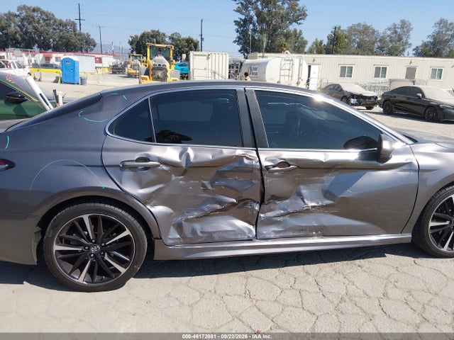 Продаж на аукціоні авто 2018 Toyota Camry Se, vin: 4T1B11HK8JU094992, номер лоту: 46172881