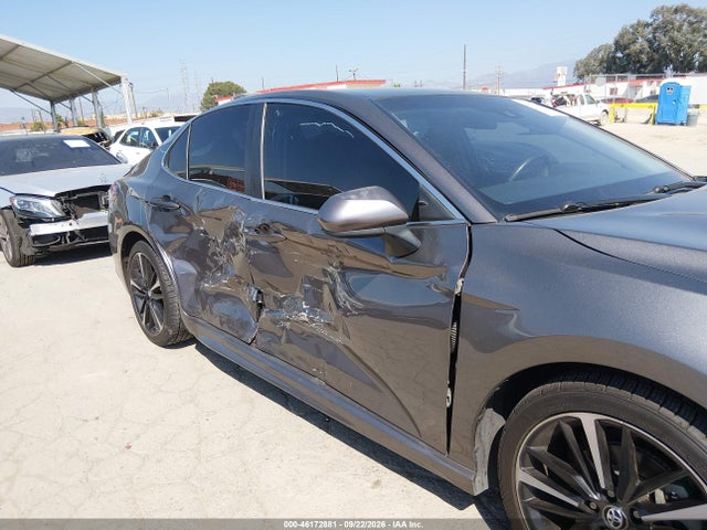 Продаж на аукціоні авто 2018 Toyota Camry Se, vin: 4T1B11HK8JU094992, номер лоту: 46172881