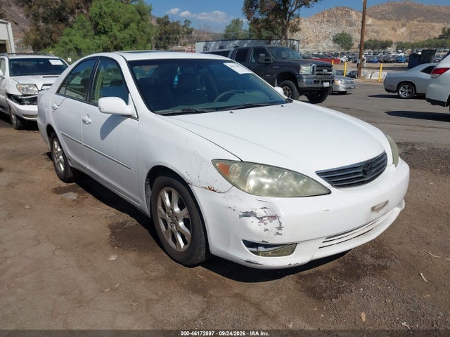 2005 Toyota Camry Xle V6 მანქანა იყიდება აუქციონზე, vin: 4T1BF32K45U084245, აუქციონის ნომერი: 46172887