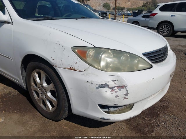 2005 Toyota Camry Xle V6 მანქანა იყიდება აუქციონზე, vin: 4T1BF32K45U084245, აუქციონის ნომერი: 46172887