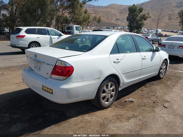 2005 Toyota Camry Xle V6 მანქანა იყიდება აუქციონზე, vin: 4T1BF32K45U084245, აუქციონის ნომერი: 46172887