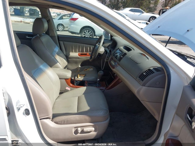2005 Toyota Camry Xle V6 მანქანა იყიდება აუქციონზე, vin: 4T1BF32K45U084245, აუქციონის ნომერი: 46172887