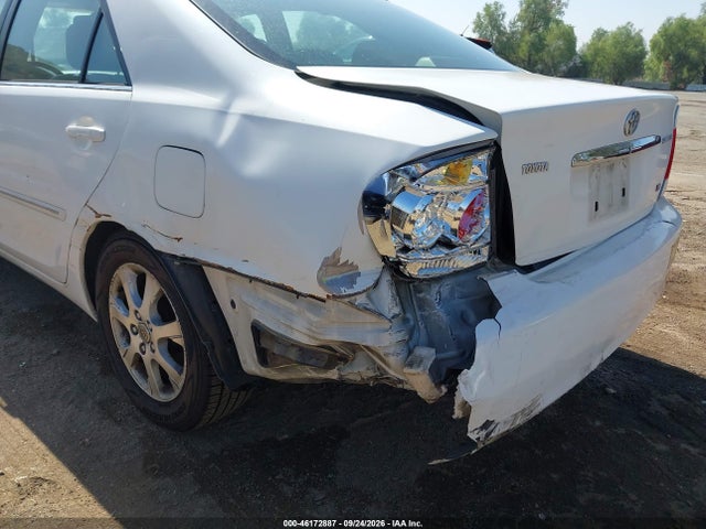 2005 Toyota Camry Xle V6 მანქანა იყიდება აუქციონზე, vin: 4T1BF32K45U084245, აუქციონის ნომერი: 46172887