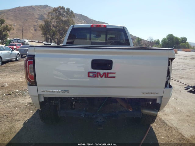 GMC Sierra 1500 Denali 2018 3GTU2PEJ1JG140769 Image 17