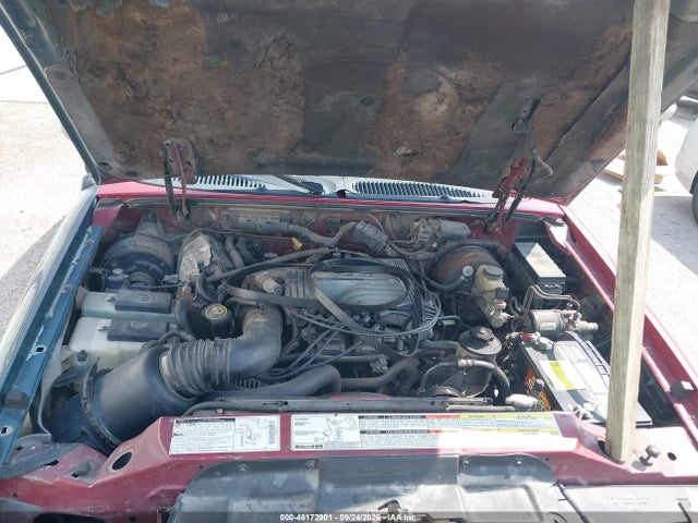 1997 Ford Explorer Eddie Bauer/limited/xlt მანქანა იყიდება აუქციონზე, vin: 1FMDU35P5VUA22052, აუქციონის ნომერი: 46172901
