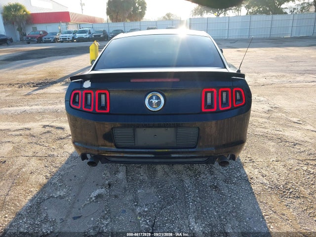46172929 :رقم المزاد ، 1ZVBP8AM0D5256438 vin ، 2013 Ford Mustang V6 مزاد بيع