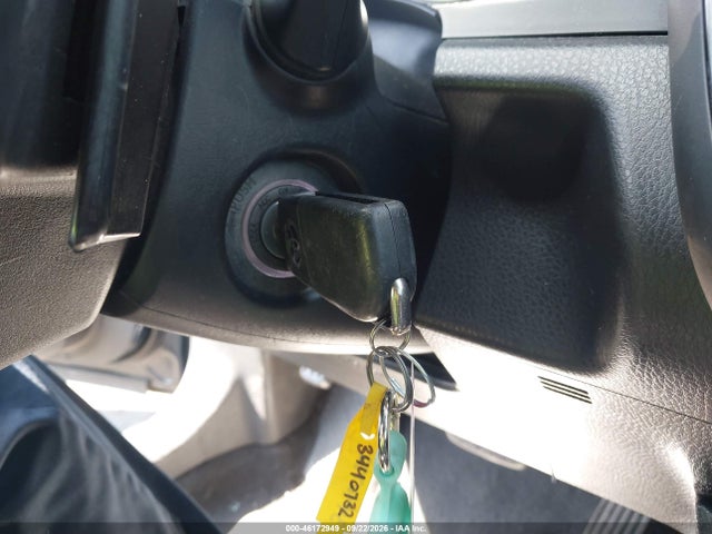 46172949 :رقم المزاد ، 4T1G11AK5LU960201 vin ، 2020 Toyota Camry Se مزاد بيع