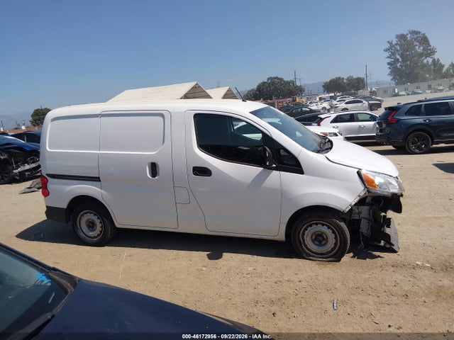 2015 Nissan Nv200 S მანქანა იყიდება აუქციონზე, vin: 3N6CM0KN5FK719480, აუქციონის ნომერი: 46172956