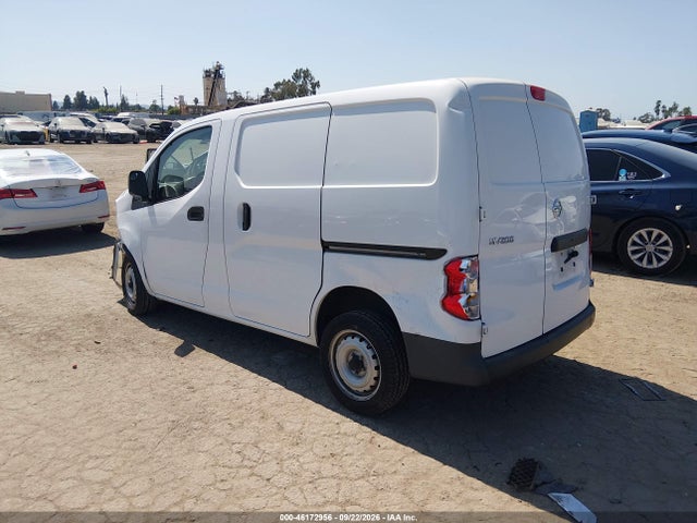 2015 Nissan Nv200 S მანქანა იყიდება აუქციონზე, vin: 3N6CM0KN5FK719480, აუქციონის ნომერი: 46172956