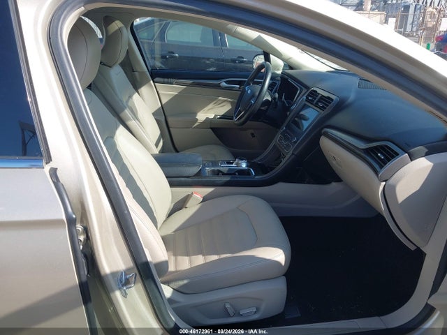 2018 Ford Fusion Energi Se Luxury მანქანა იყიდება აუქციონზე, vin: 3FA6P0PU3JR111390, აუქციონის ნომერი: 46172961