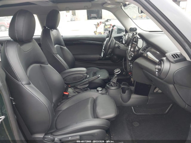 Продаж на аукціоні авто 2018 Mini Hardtop Cooper S, vin: WMWXP7C50J2A48243, номер лоту: 46172988