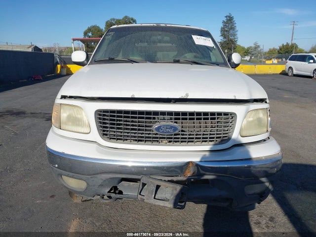 46173074 :رقم المزاد ، 1FMFU18L12LA87505 vin ، 2002 Ford Expedition Eddie Bauer مزاد بيع