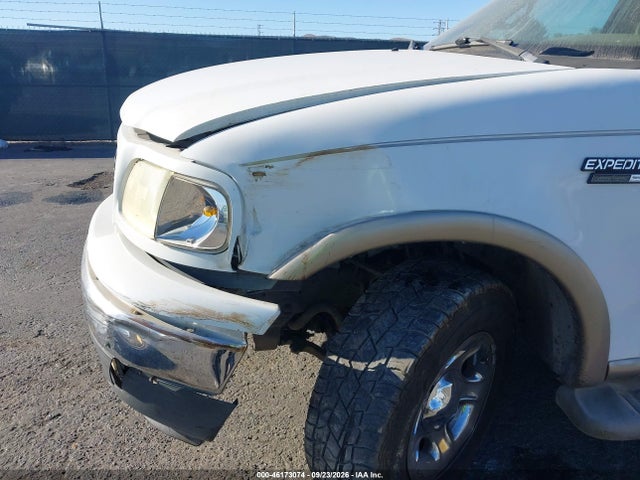 46173074 :رقم المزاد ، 1FMFU18L12LA87505 vin ، 2002 Ford Expedition Eddie Bauer مزاد بيع