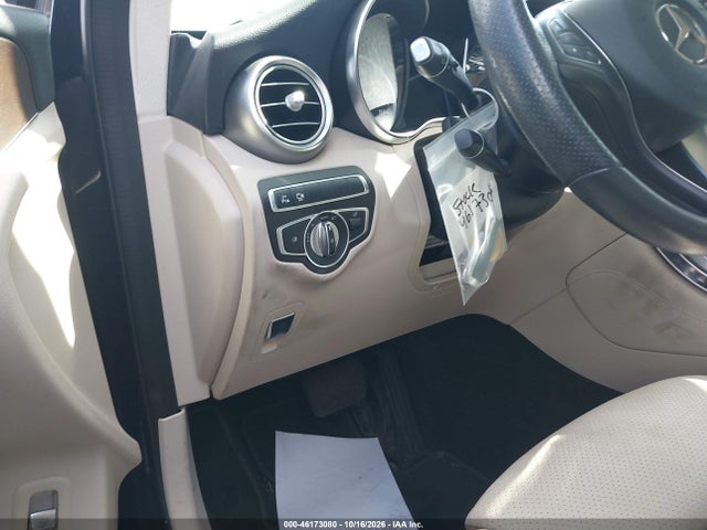 WDC0G4JBXKV141161 Mercedes-Benz GLC 300