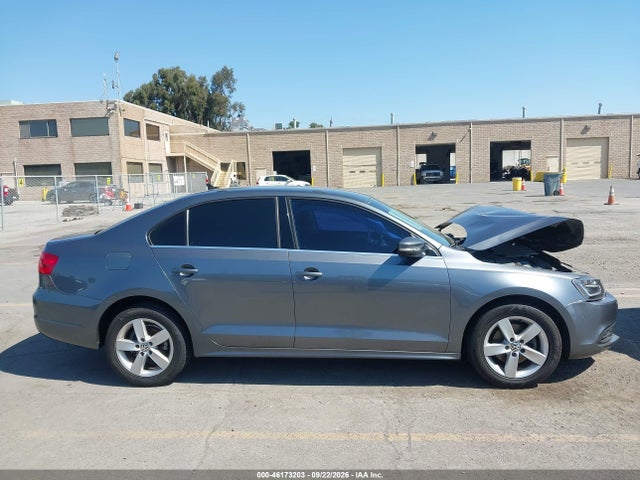 3VWLL7AJ5EM371273 Volkswagen Jetta 2.0l Tdi