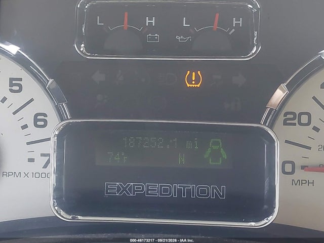 Продажа на аукционе авто 2011 Ford Expedition Xlt, vin: 1FMJU1H5XBEF40293, номер лота: 46173217