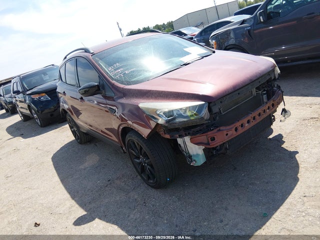 46173230 :رقم المزاد ، 1FMCU0GD9JUC08085 vin ، 2018 Ford Escape Se مزاد بيع