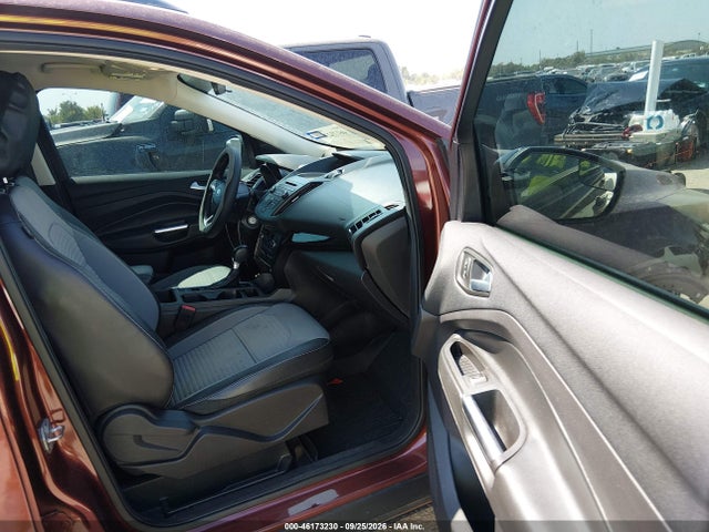 46173230 :رقم المزاد ، 1FMCU0GD9JUC08085 vin ، 2018 Ford Escape Se مزاد بيع