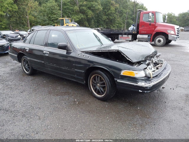 Продажа на аукционе авто 1997 Ford Crown Victoria Police Interceptor, vin: 2FALP71W1VX192824, номер лота: 46173260