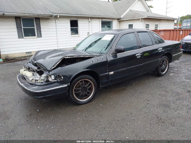 Продажа на аукционе авто 1997 Ford Crown Victoria Police Interceptor, vin: 2FALP71W1VX192824, номер лота: 46173260